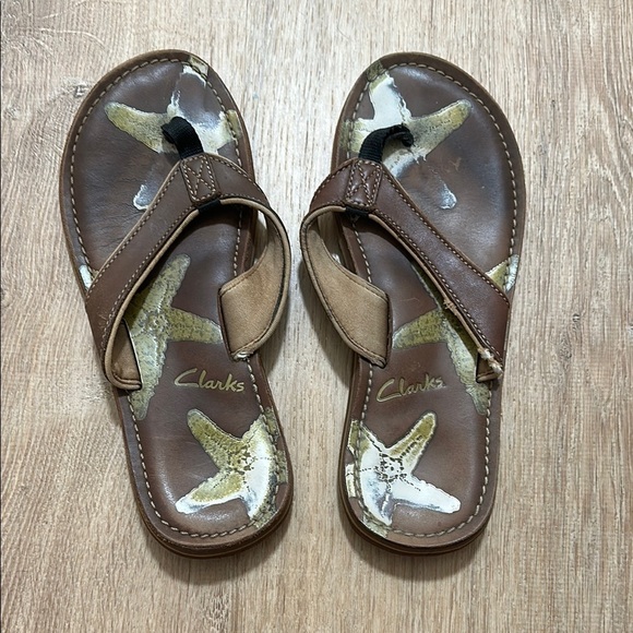 CLARKS | Women’s Leather Starfish Sandals - Picture 1 of 6